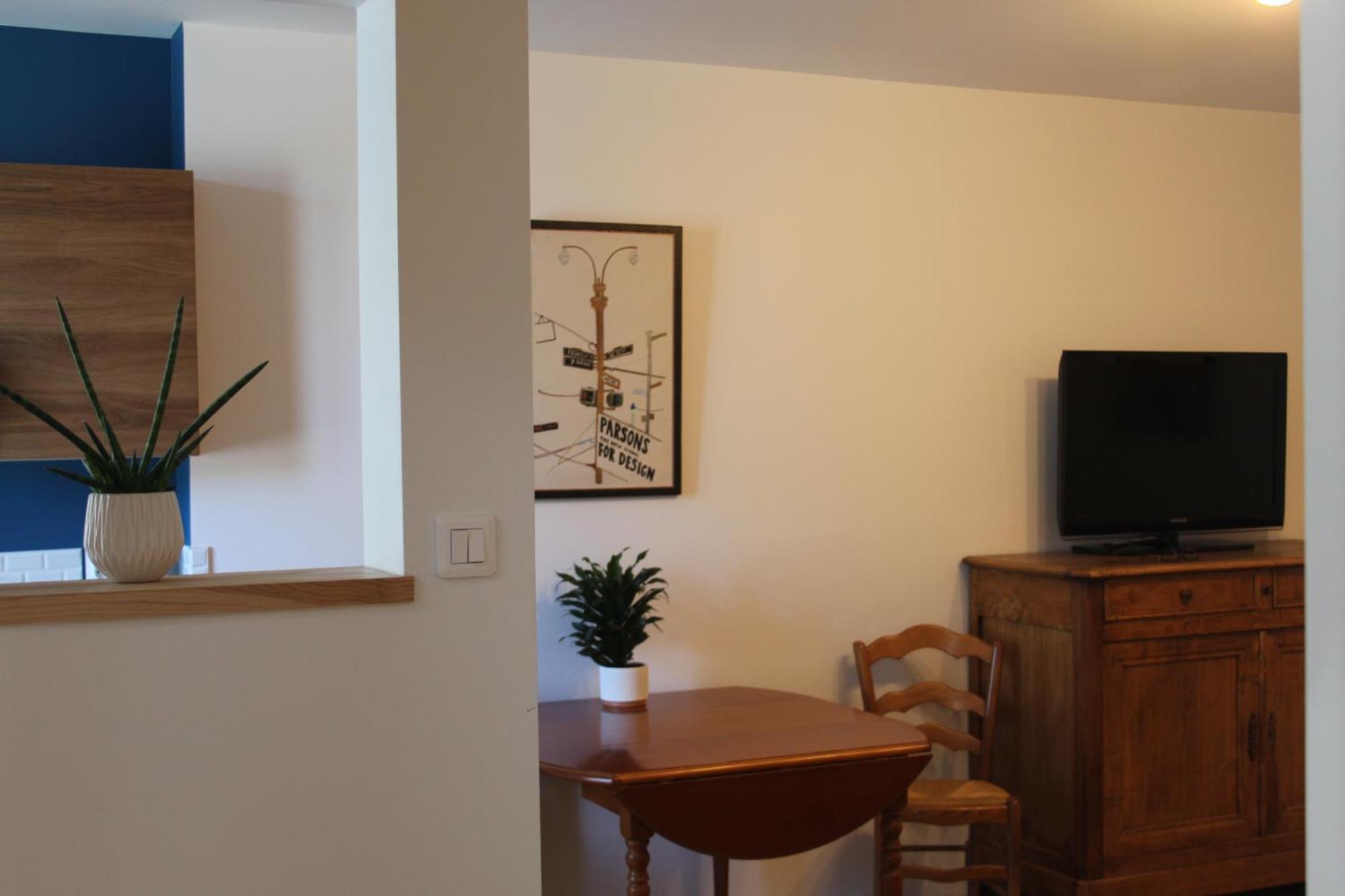 Comfortable Village Apartment In Barbieres With Access To Large Garden With Beautiful Views Bagian luar foto